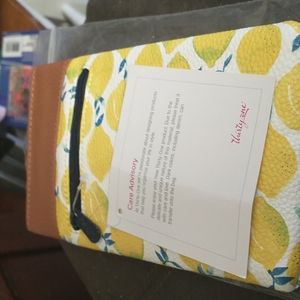 Thirty-One pinch top eye glass case Lemons